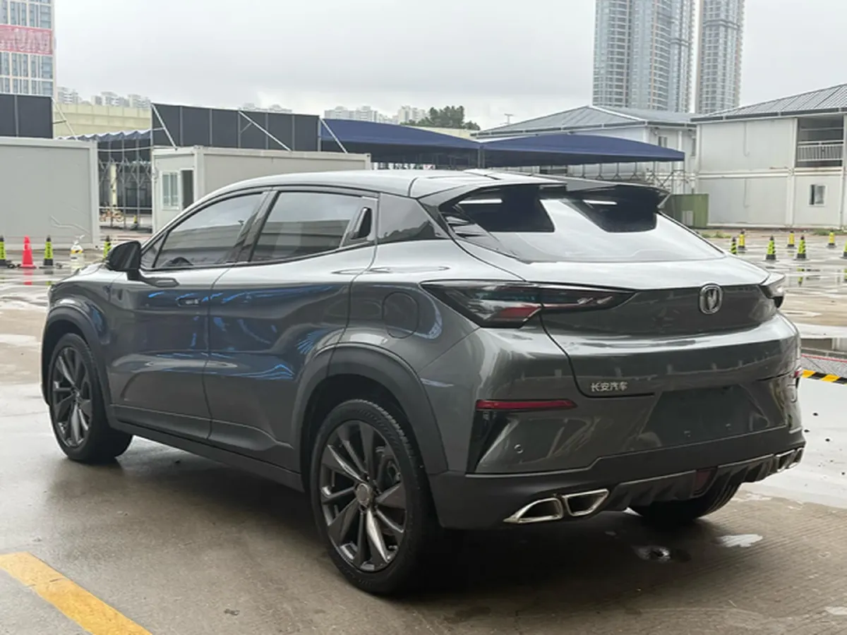2020 ChangAn UNI-T 1.5T 180HP L4 7DCT,autocango,china used car exporter,china ev exporter,chinese used car exporter,chinese used ev exporter