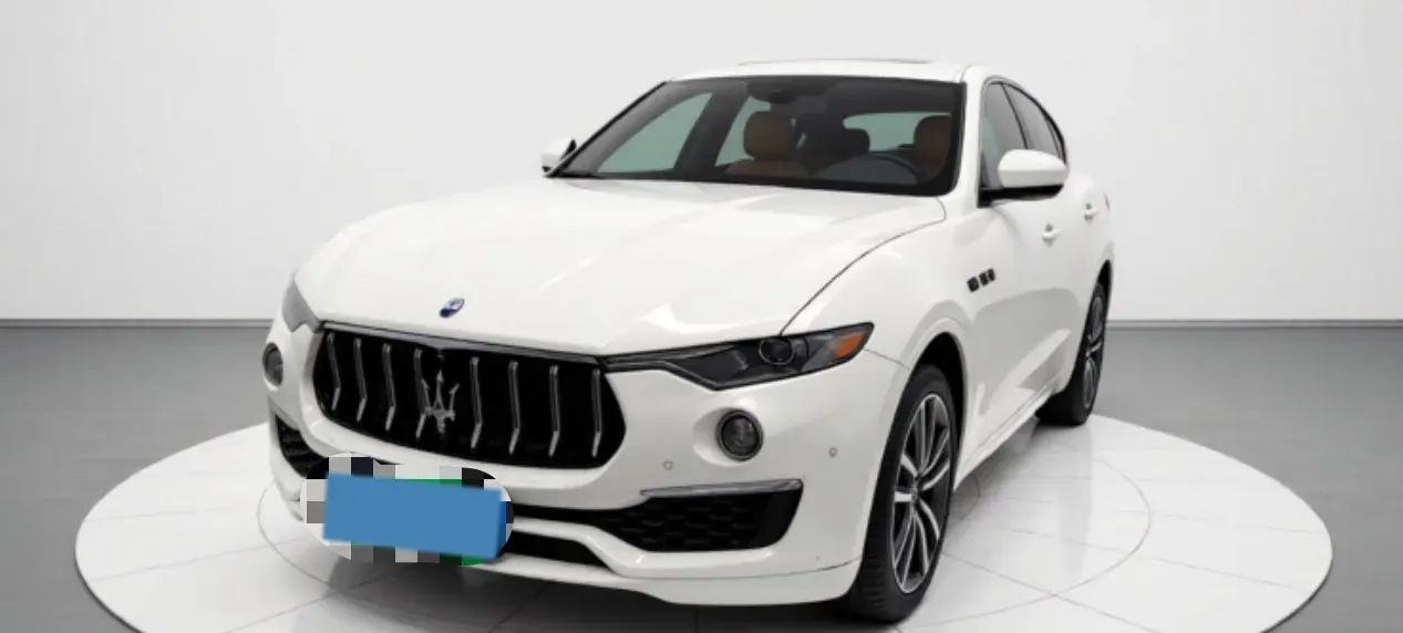 2022 Maserati Levante 2.0T 330HP L4 8AT,autocango,china used car exporter,china ev exporter,chinese used car exporter,chinese used ev exporter