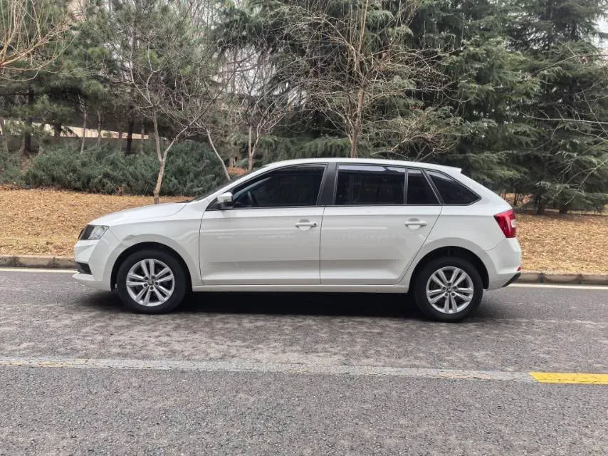 2019 Skoda Rapid Spaceback 1.5L 110HP L4 6AT,autocango,china used car exporter,china ev exporter,chinese used car exporter,chinese used ev exporter
