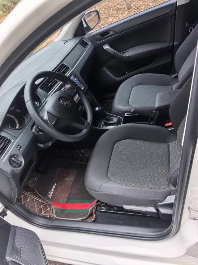 2019 Skoda Rapid Spaceback 1.5L 110HP L4 6AT,autocango,china used car exporter,china ev exporter,chinese used car exporter,chinese used ev exporter