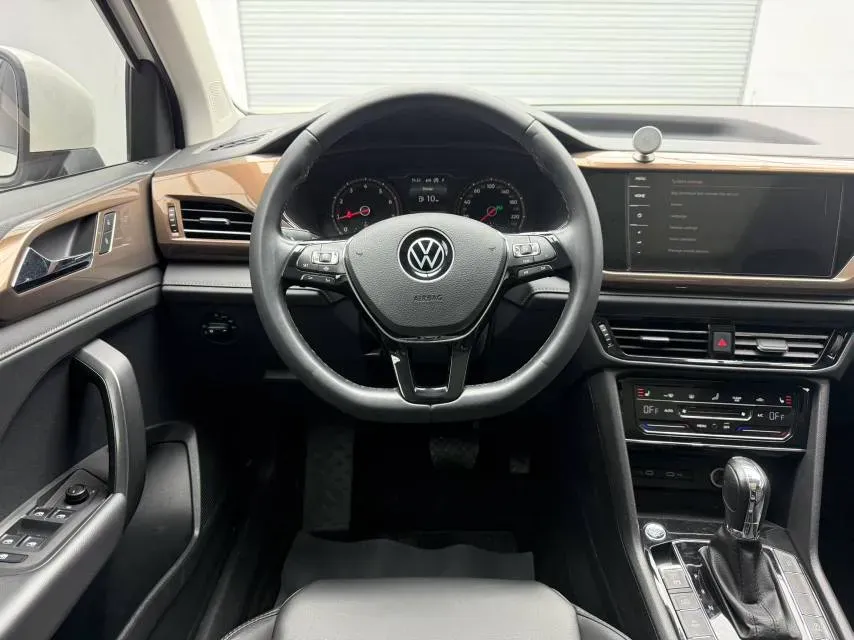 2021 Volkswagen Tharu 1.4T 150HP L4 7DCT,autocango,china used car exporter,china ev exporter,chinese used car exporter,chinese used ev exporter