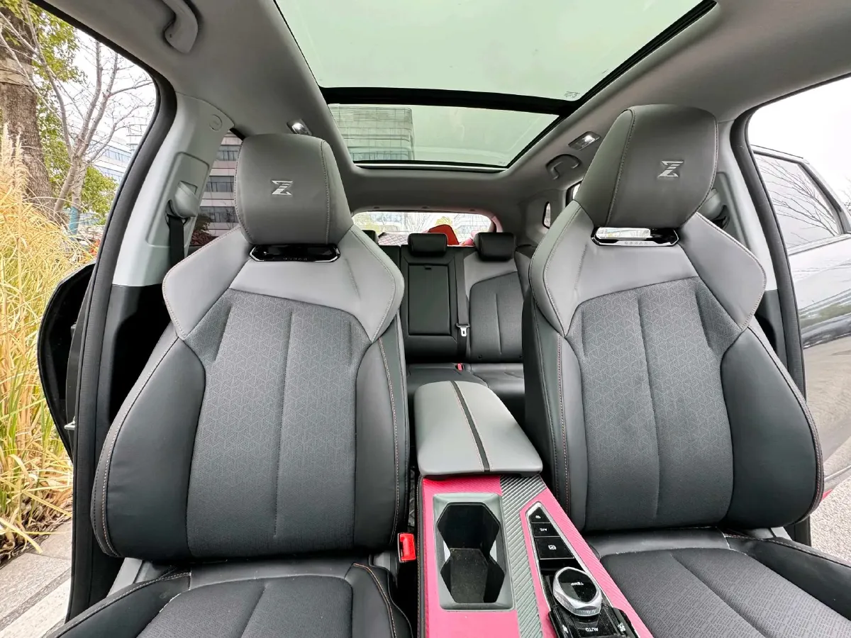 2022 ChangAn CS75 Plus 1.5T 188HP L4 8AT,autocango,china used car exporter,china ev exporter,chinese used car exporter,chinese used ev exporter