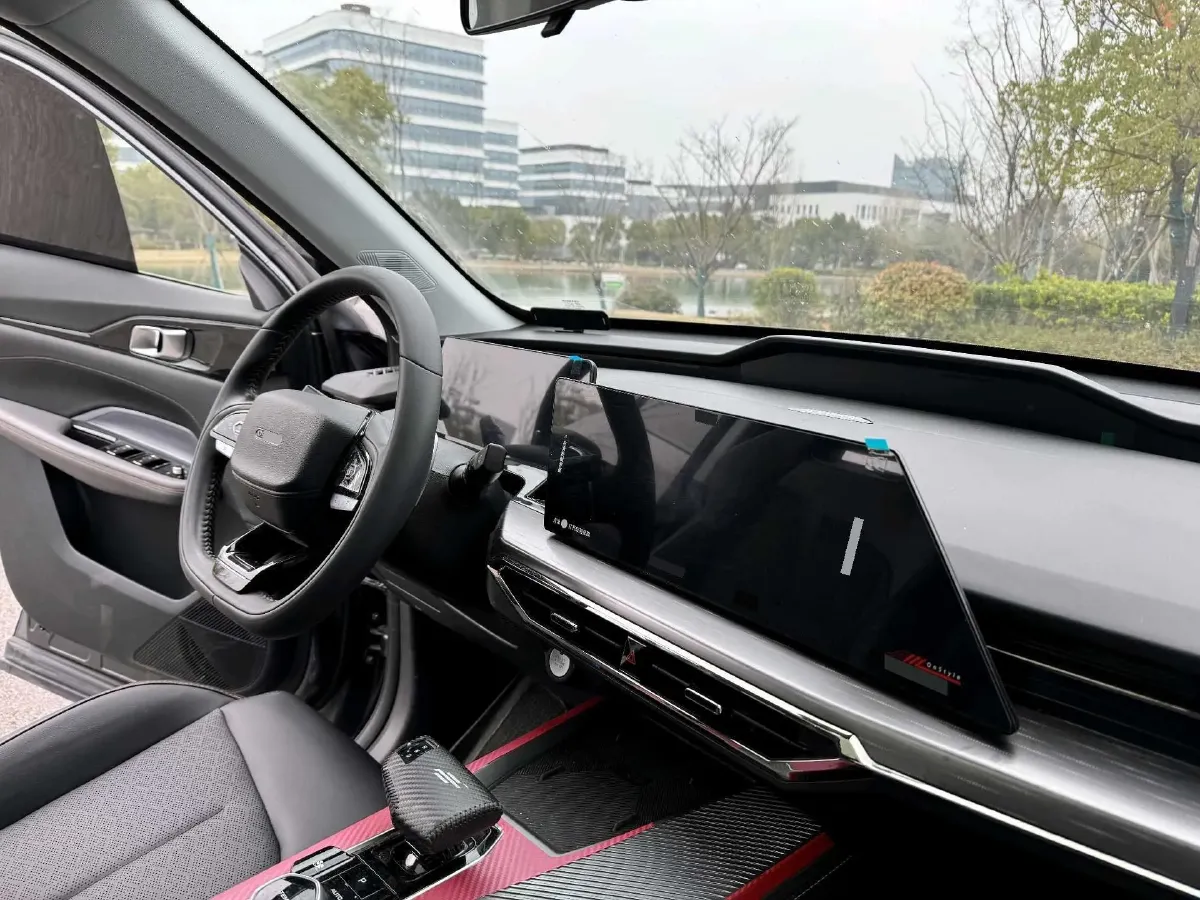 2022 ChangAn CS75 Plus 1.5T 188HP L4 8AT,autocango,china used car exporter,china ev exporter,chinese used car exporter,chinese used ev exporter