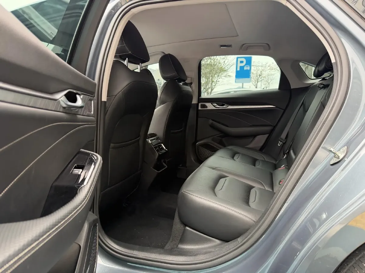 2021 Geely Preface 2.0T 190HP L4 7DCT,autocango,china used car exporter,china ev exporter,chinese used car exporter,chinese used ev exporter