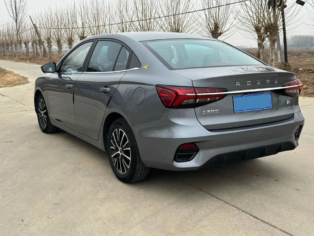 2021 Roewe i5 1.5L 120HP L4 CVT,autocango,china used car exporter,china ev exporter,chinese used car exporter,chinese used ev exporter