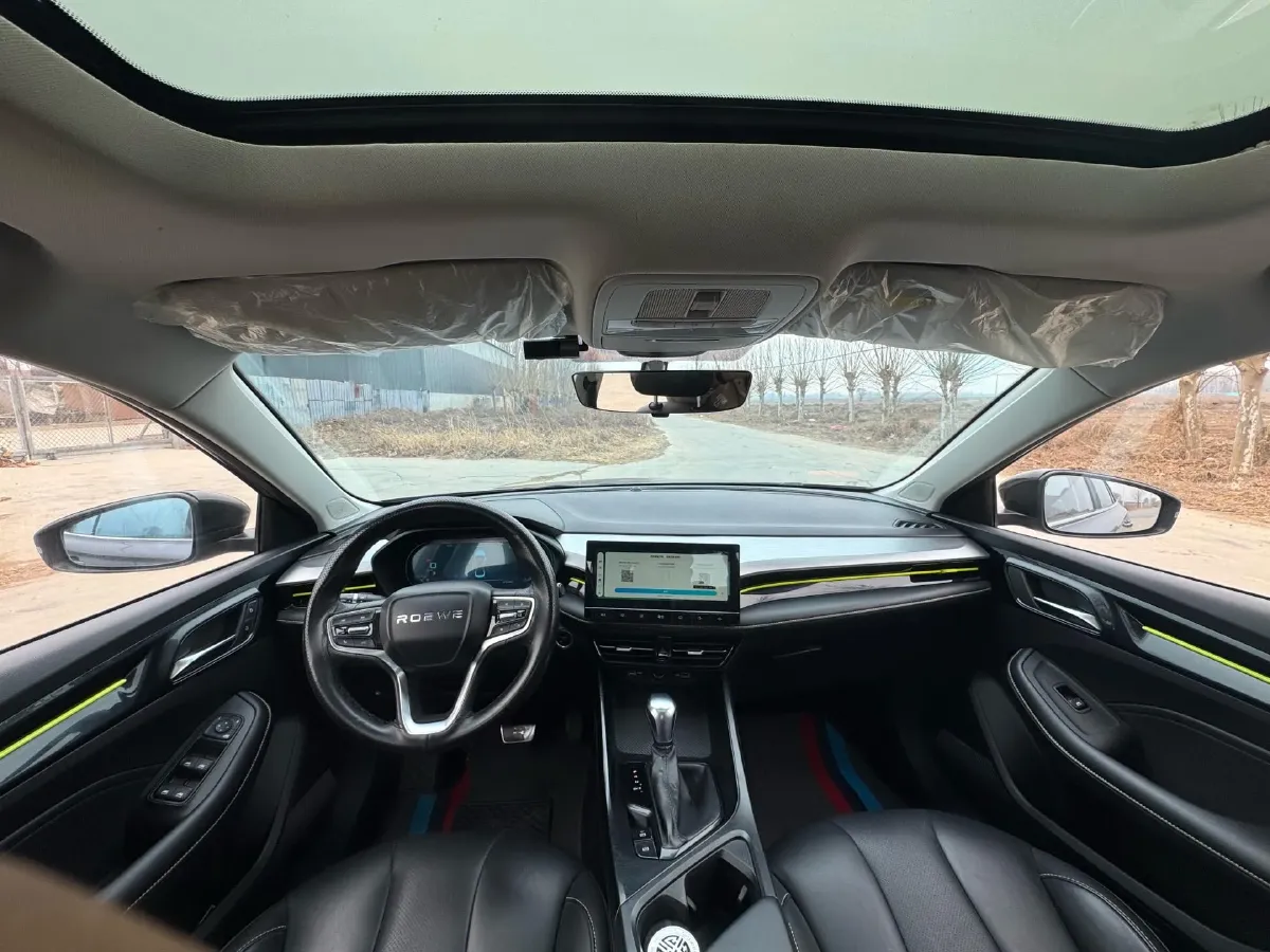 2021 Roewe i5 1.5L 120HP L4 CVT,autocango,china used car exporter,china ev exporter,chinese used car exporter,chinese used ev exporter