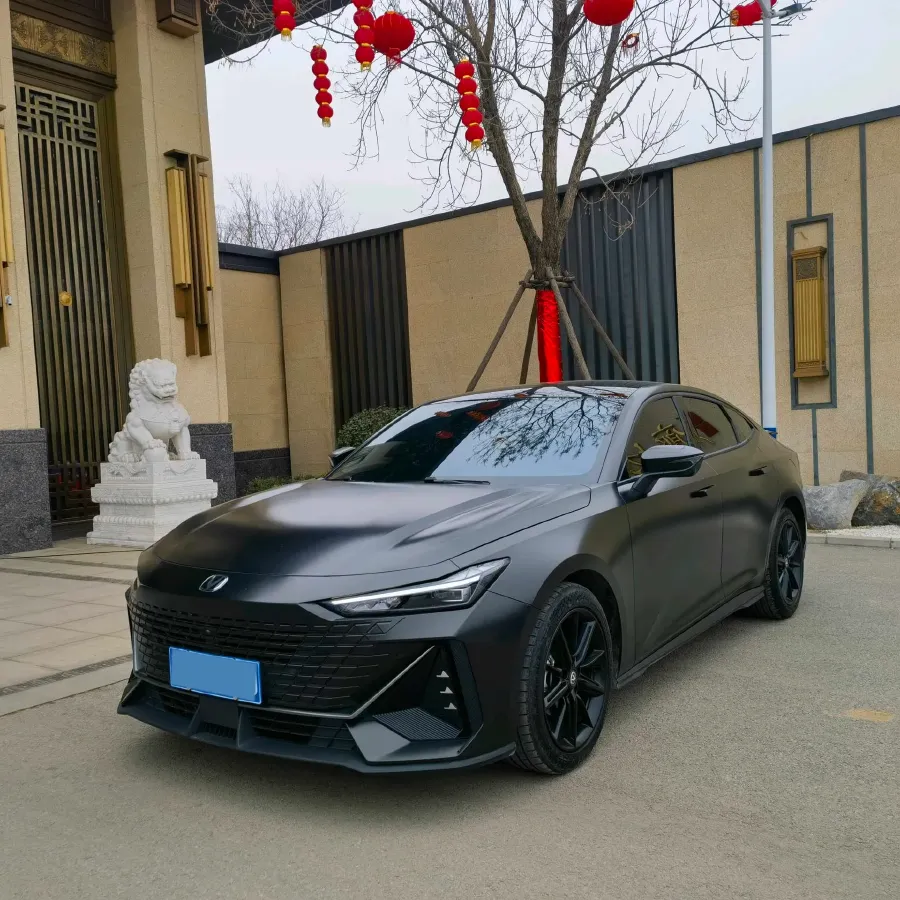 2022 ChangAn UNI-V 1.5T 188HP L4 7DCT,autocango,china used car exporter,china ev exporter,chinese used car exporter,chinese used ev exporter