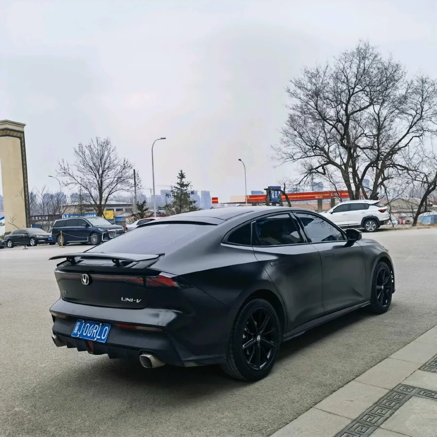 2022 ChangAn UNI-V 1.5T 188HP L4 7DCT,autocango,china used car exporter,china ev exporter,chinese used car exporter,chinese used ev exporter