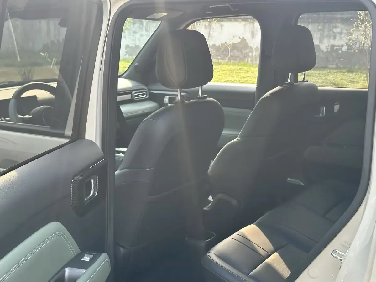 2024 BaoJun YepPlus BEV 41.9KWH,autocango,china used car exporter,china ev exporter,chinese used car exporter,chinese used ev exporter