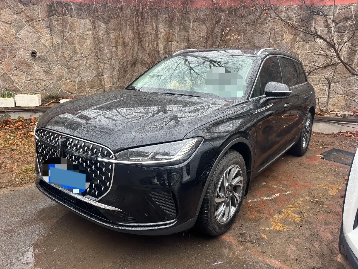 2023 Lincoln Corsair 2.0T 261HP L4 8AT,autocango,china used car exporter,china ev exporter,chinese used car exporter,chinese used ev exporter