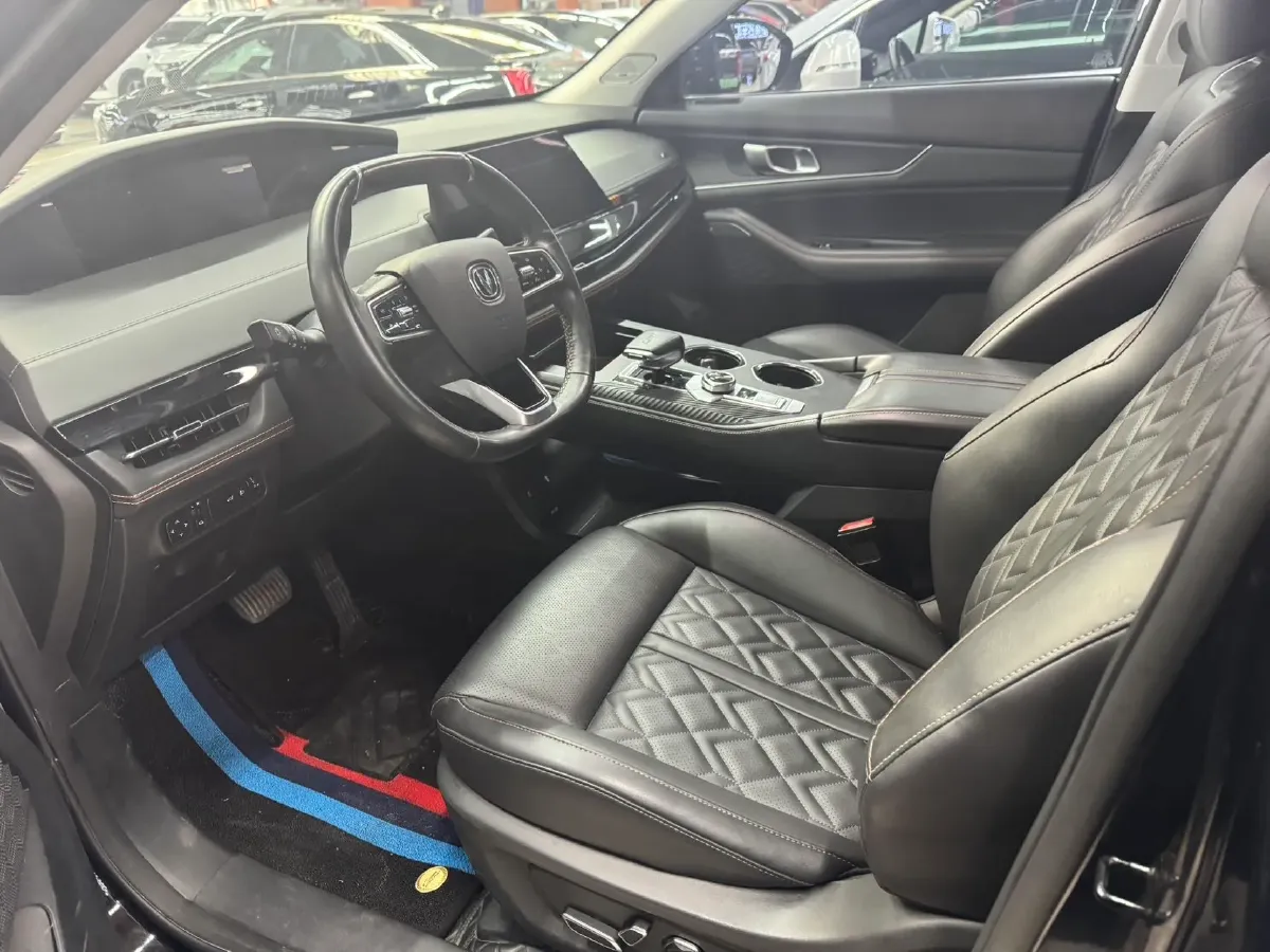 2021 ChangAn UNI-K 2.0T 233HP L4 8AT,autocango,china used car exporter,china ev exporter,chinese used car exporter,chinese used ev exporter