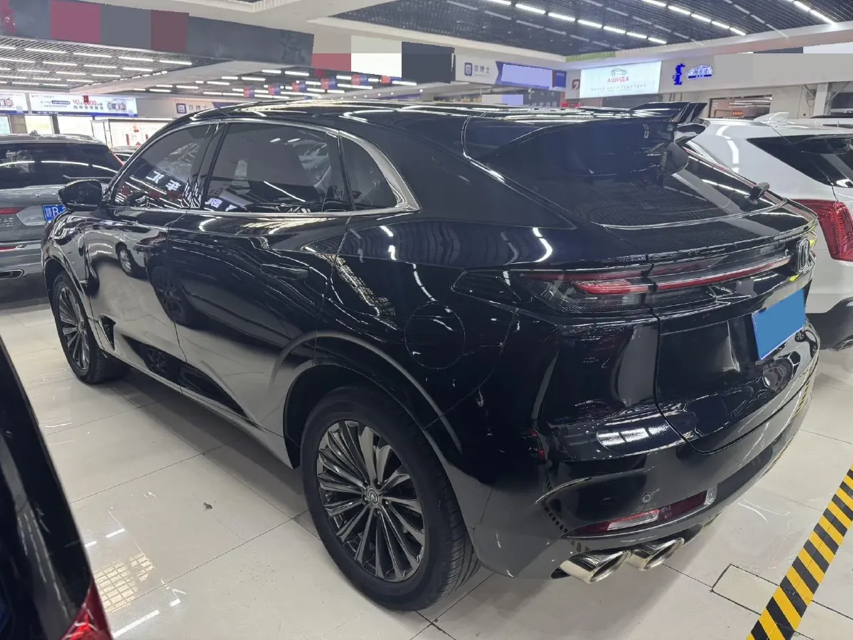 2021 ChangAn UNI-K 2.0T 233HP L4 8AT,autocango,china used car exporter,china ev exporter,chinese used car exporter,chinese used ev exporter
