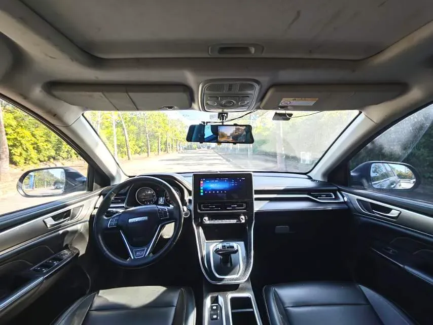 2021 Haval M6 1.5T 150HP L4 7DCT,autocango,china used car exporter,china ev exporter,chinese used car exporter,chinese used ev exporter