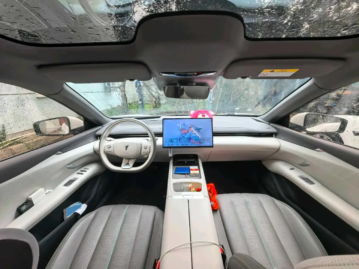 2026 Deepal L07 BEV,autocango,china used car exporter,china ev exporter,chinese used car exporter,chinese used ev exporter