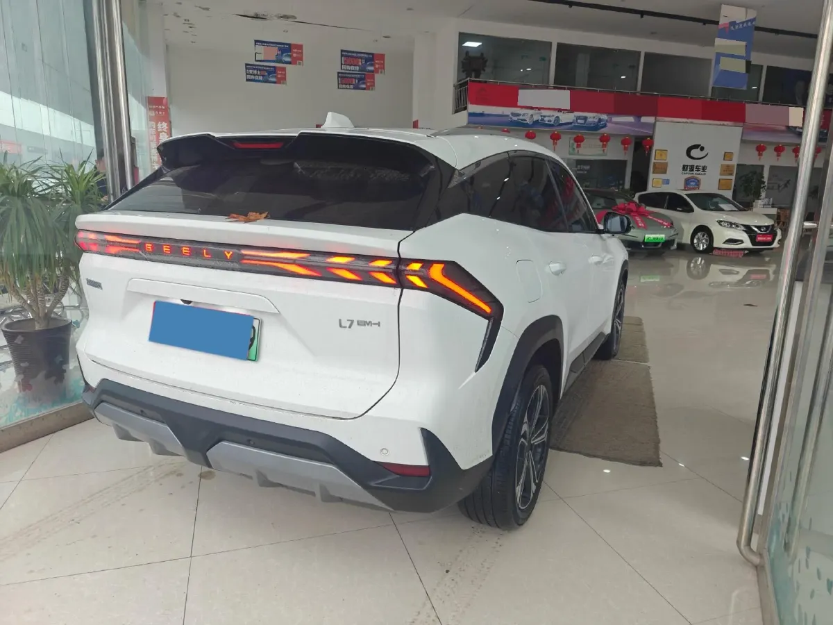 2025 Geely Galaxy L7 1.5L 112HP L4 1DHT PHEV 18.4KWH,autocango,china used car exporter,china ev exporter,chinese used car exporter,chinese used ev exporter