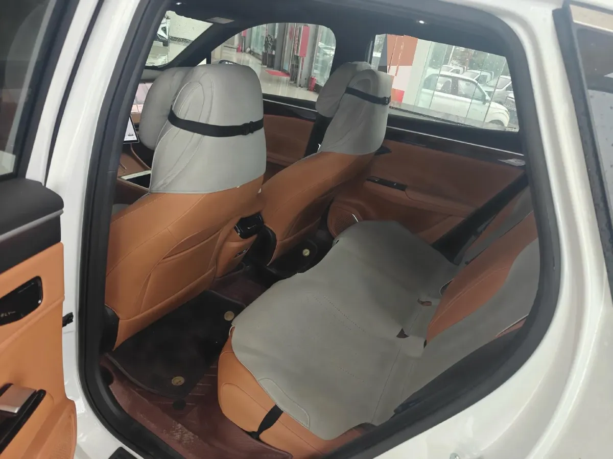 2025 Geely Galaxy L7 1.5L 112HP L4 1DHT PHEV 18.4KWH,autocango,china used car exporter,china ev exporter,chinese used car exporter,chinese used ev exporter