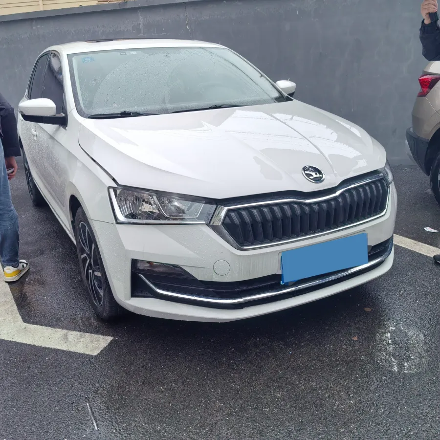 2020 Skoda Rapid Spaceback 1.5L 112HP L4 6AT,autocango,china used car exporter,china ev exporter,chinese used car exporter,chinese used ev exporter