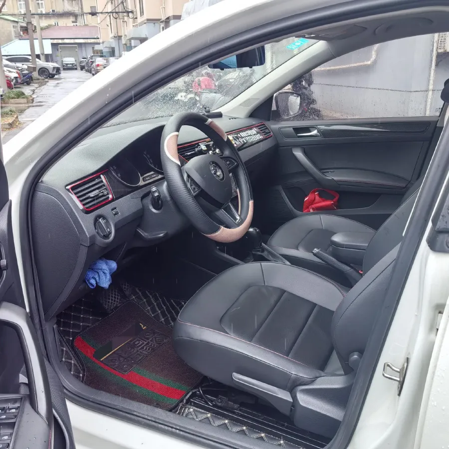 2020 Skoda Rapid Spaceback 1.5L 112HP L4 6AT,autocango,china used car exporter,china ev exporter,chinese used car exporter,chinese used ev exporter