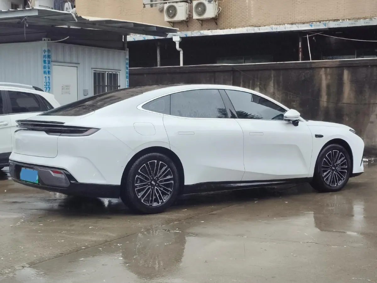 2025 Geely Galaxy Starshine 8 1.5L 112HP L4 1DHT PHEV,autocango,china used car exporter,china ev exporter,chinese used car exporter,chinese used ev exporter
