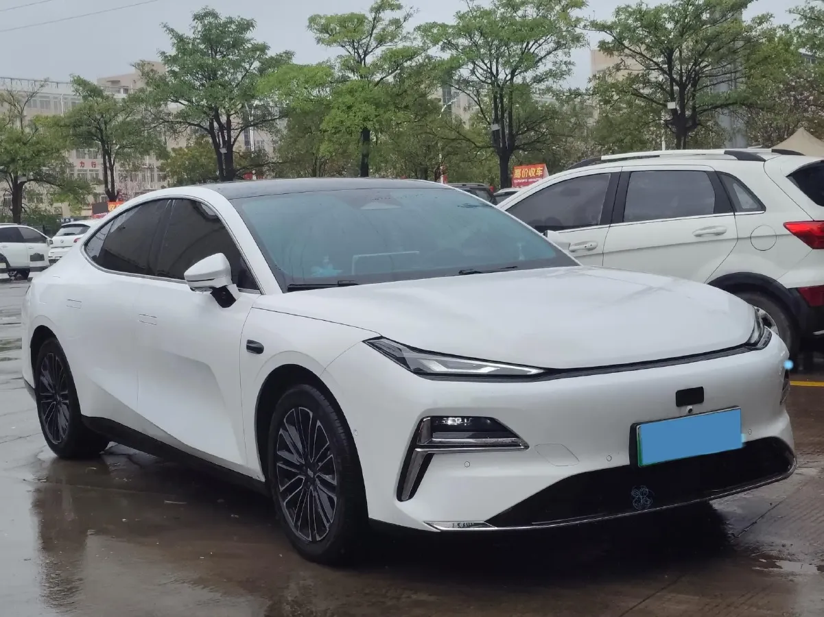 2025 Geely Galaxy Starshine 8 1.5L 112HP L4 1DHT PHEV,autocango,china used car exporter,china ev exporter,chinese used car exporter,chinese used ev exporter