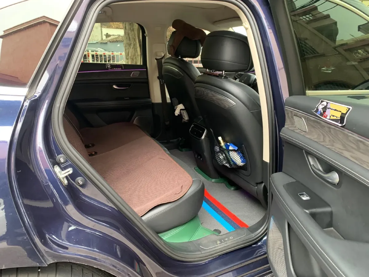 2022 AITO AITO M5 Range Extended 125HP REEV 40KWH,autocango,china used car exporter,china ev exporter,chinese used car exporter,chinese used ev exporter