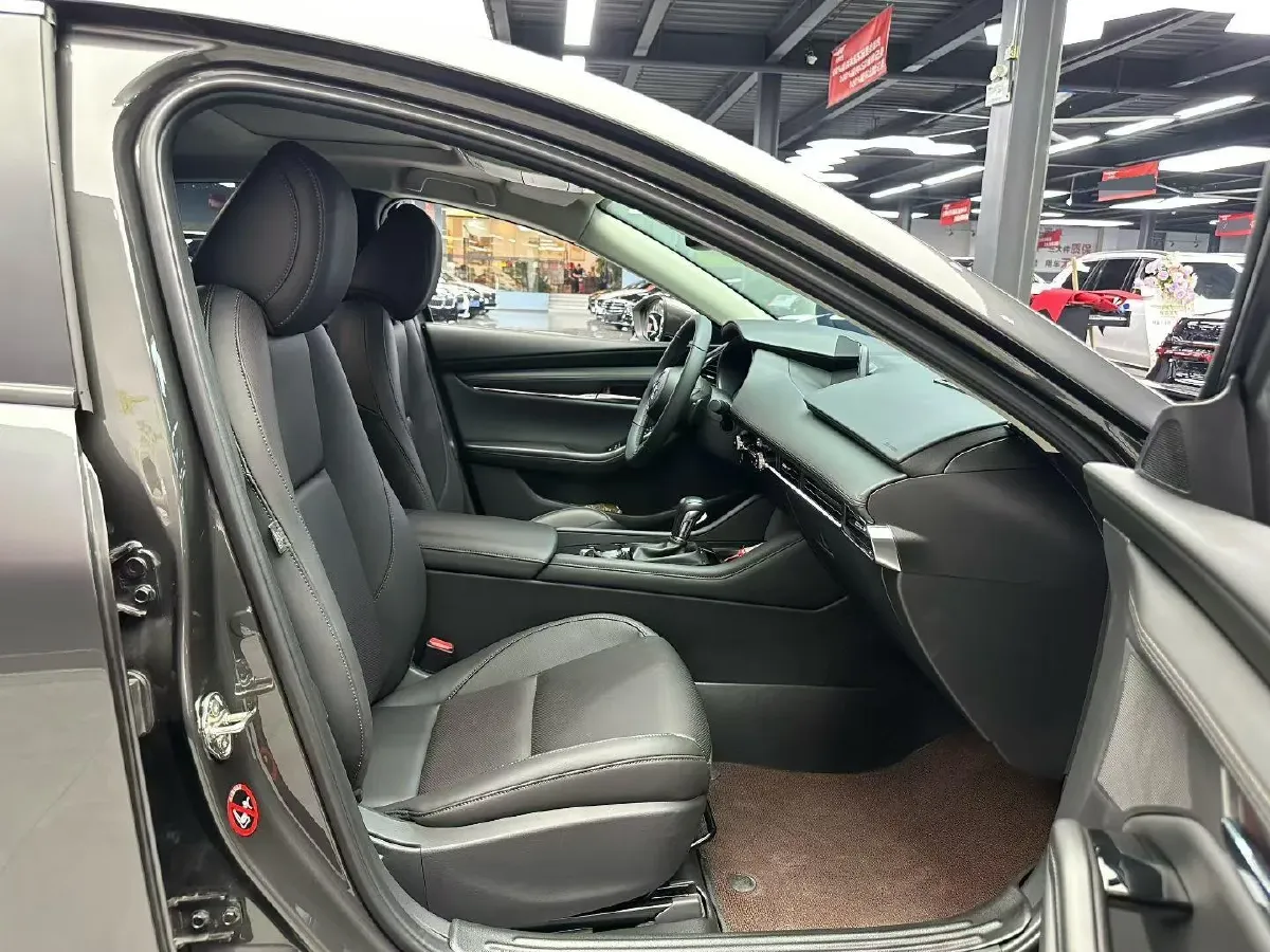 2023 Mazda 3 Axela 2.0L 158HP L4 6AT,autocango,china used car exporter,china ev exporter,chinese used car exporter,chinese used ev exporter
