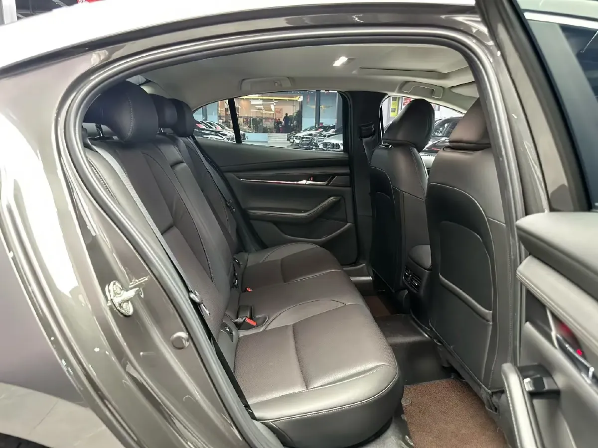 2023 Mazda 3 Axela 2.0L 158HP L4 6AT,autocango,china used car exporter,china ev exporter,chinese used car exporter,chinese used ev exporter