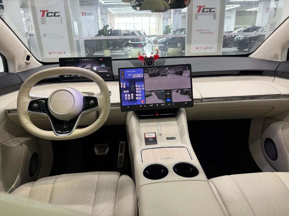 2025 Luxeed R7 REEV 156HP REEV 37KWH,autocango,china used car exporter,china ev exporter,chinese used car exporter,chinese used ev exporter