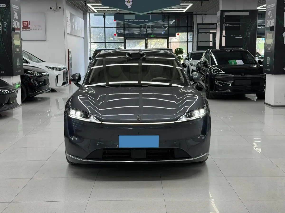 2025 Luxeed R7 REEV 156HP REEV 37KWH,autocango,china used car exporter,china ev exporter,chinese used car exporter,chinese used ev exporter