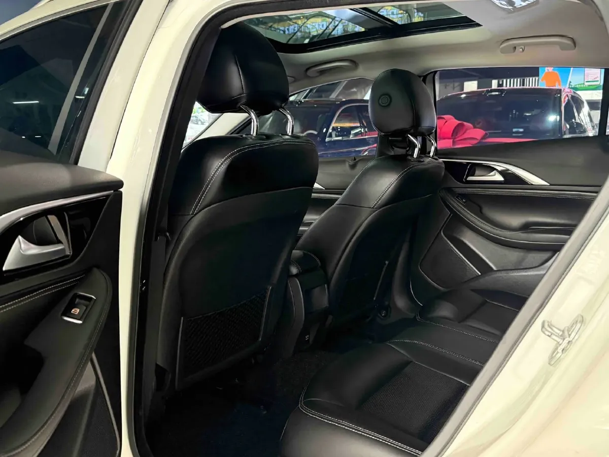 2017 Buick Velite 5 Range Extended 106HP E-CVT REEV 18KWH,autocango,china used car exporter,china ev exporter,chinese used car exporter,chinese used ev exporter