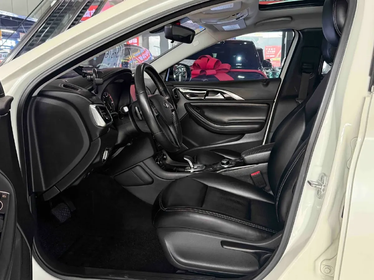 2017 Buick Velite 5 Range Extended 106HP E-CVT REEV 18KWH,autocango,china used car exporter,china ev exporter,chinese used car exporter,chinese used ev exporter