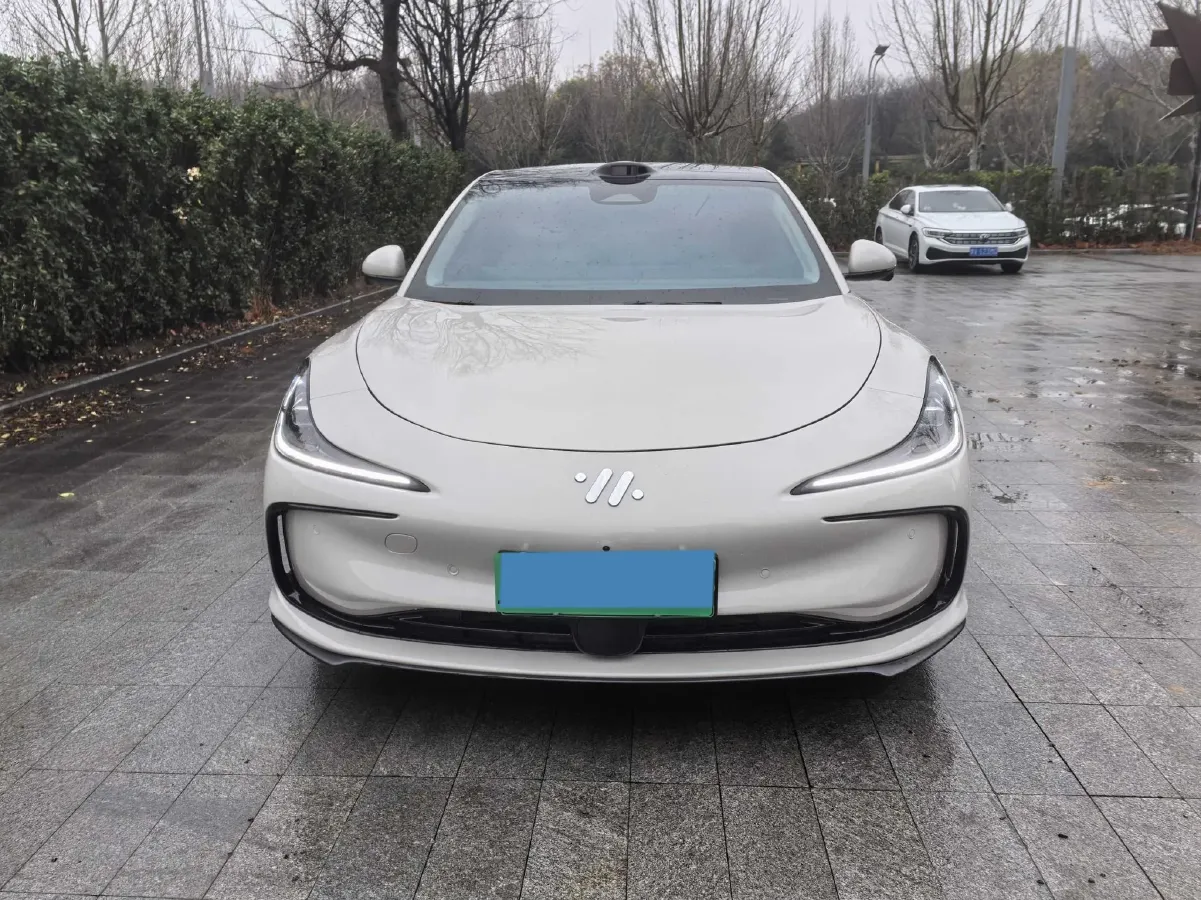 2024 IM L6 BEV 100KWH,autocango,china used car exporter,china ev exporter,chinese used car exporter,chinese used ev exporter