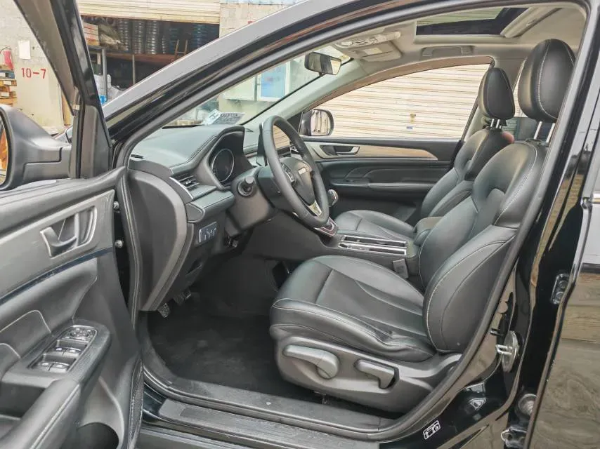 2021 Haval M6 1.5T 150HP L4 7DCT,autocango,china used car exporter,china ev exporter,chinese used car exporter,chinese used ev exporter