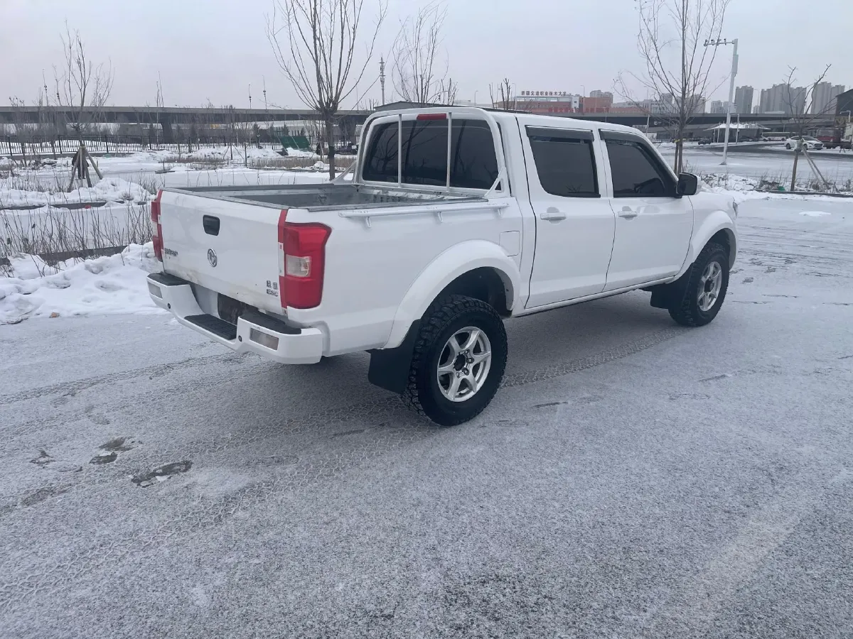 2023 Dongfeng RuiQi 2.4L 158HP L4 5MT,autocango,china used car exporter,china ev exporter,chinese used car exporter,chinese used ev exporter