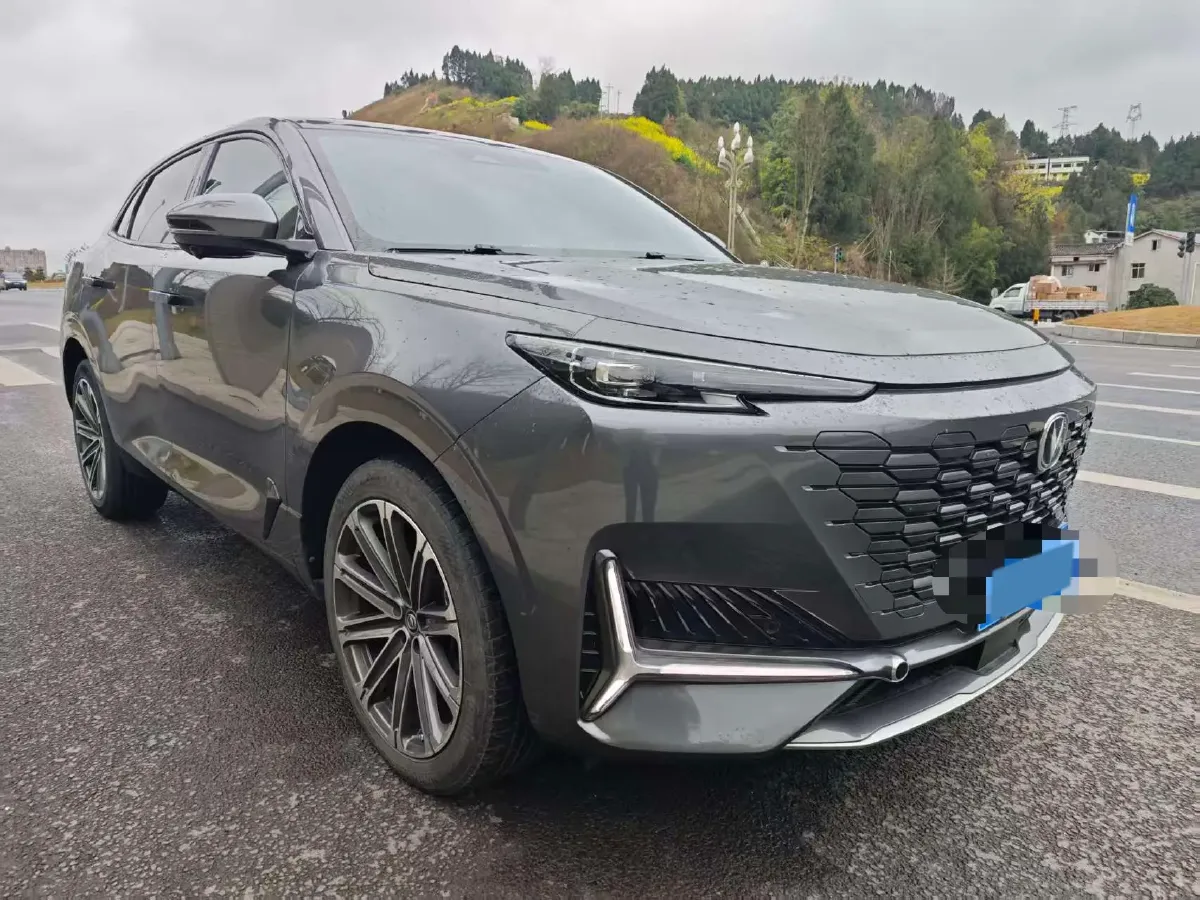 2021 ChangAn UNI-K 2.0T 233HP L4 8AT,autocango,china used car exporter,china ev exporter,chinese used car exporter,chinese used ev exporter