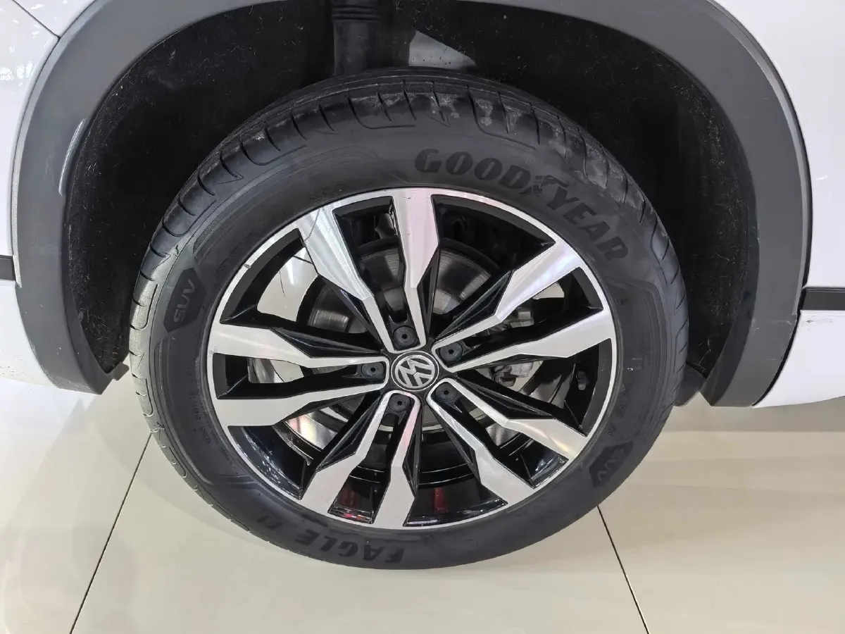 2020 Volkswagen Tayron 2.0T 220HP L4 7DCT,autocango,china used car exporter,china ev exporter,chinese used car exporter,chinese used ev exporter