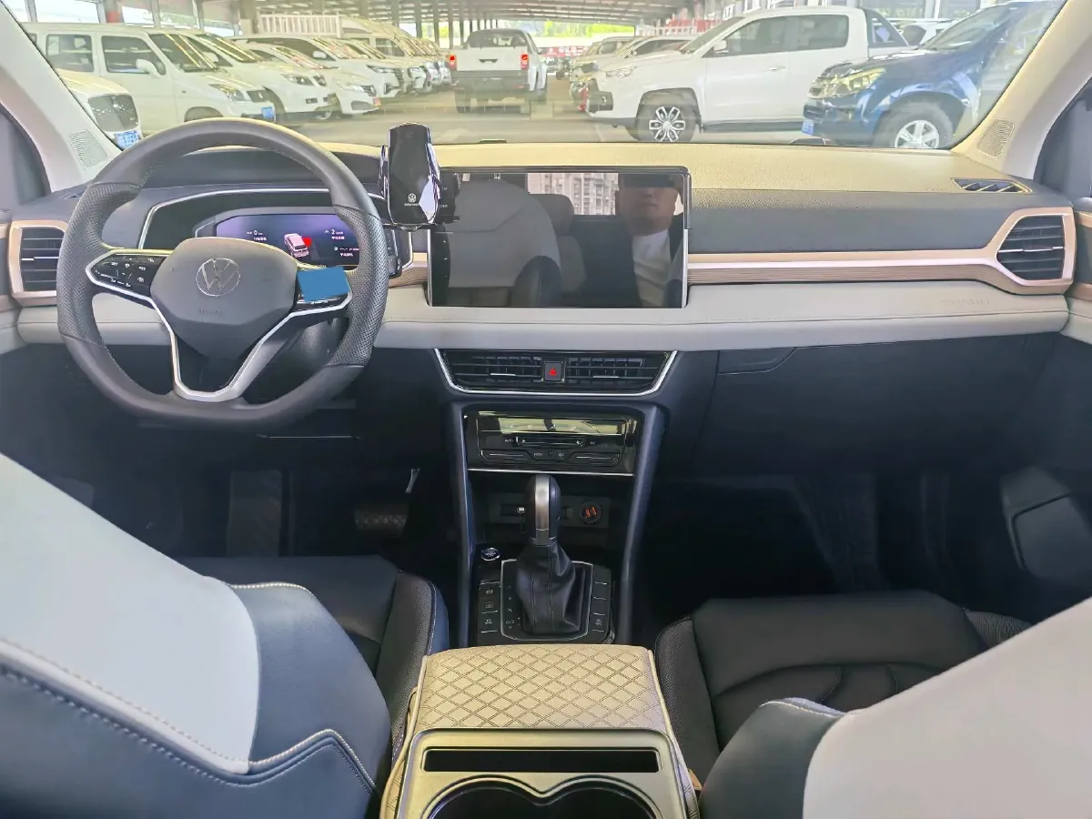 2023 Volkswagen Tharu 1.5T 160HP L4 7DCT,autocango,china used car exporter,china ev exporter,chinese used car exporter,chinese used ev exporter