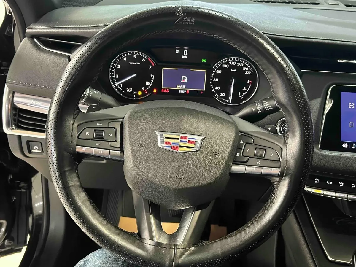 2021 Cadillac XT4 2.0T 237HP L4 9AT,autocango,china used car exporter,china ev exporter,chinese used car exporter,chinese used ev exporter