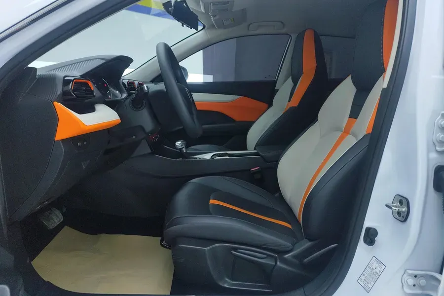 2023 DongFeng Aeolus YiXuan 1.5L 125HP L4 6DCT,autocango,china used car exporter,china ev exporter,chinese used car exporter,chinese used ev exporter