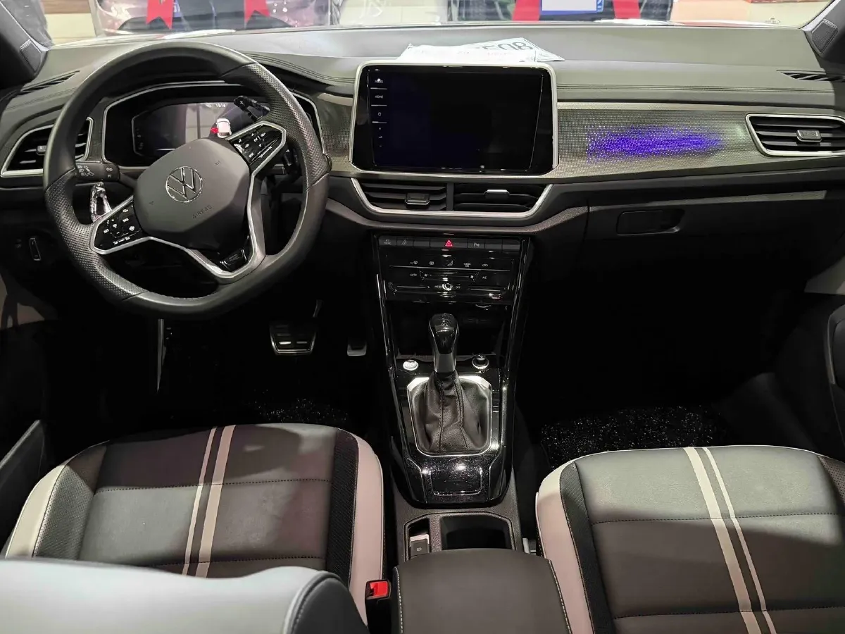 2023 Volkswagen T-Roc 1.5T 160HP L4 7DCT,autocango,china used car exporter,china ev exporter,chinese used car exporter,chinese used ev exporter