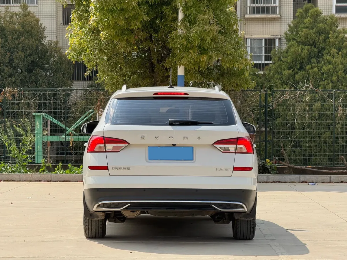 2020 Skoda Kamiq 1.2T 116HP L4 7DCT,autocango,china used car exporter,china ev exporter,chinese used car exporter,chinese used ev exporter