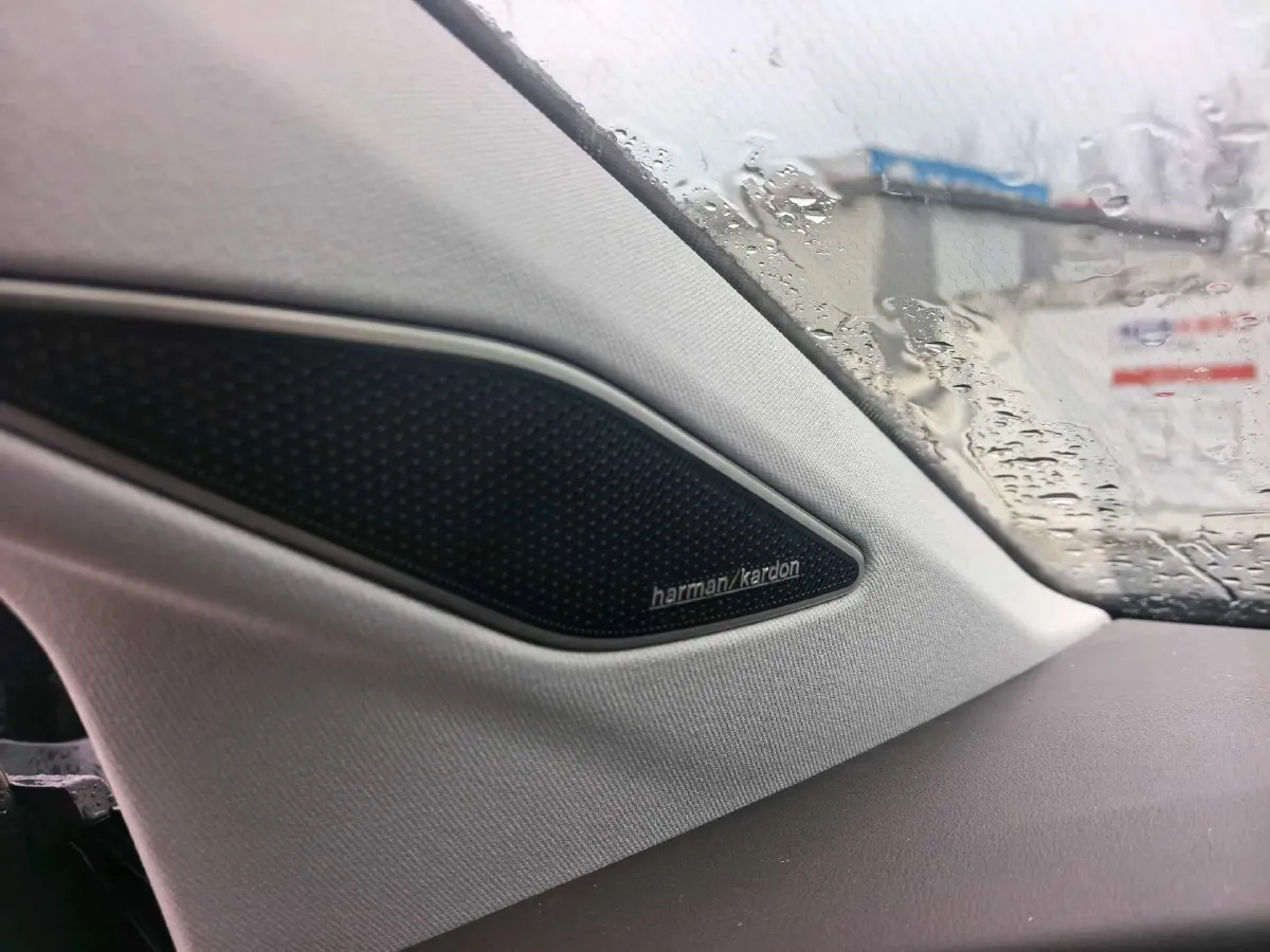 2022 Volkswagen Talagon 2.0T 220HP L4 7DCT,autocango,china used car exporter,china ev exporter,chinese used car exporter,chinese used ev exporter