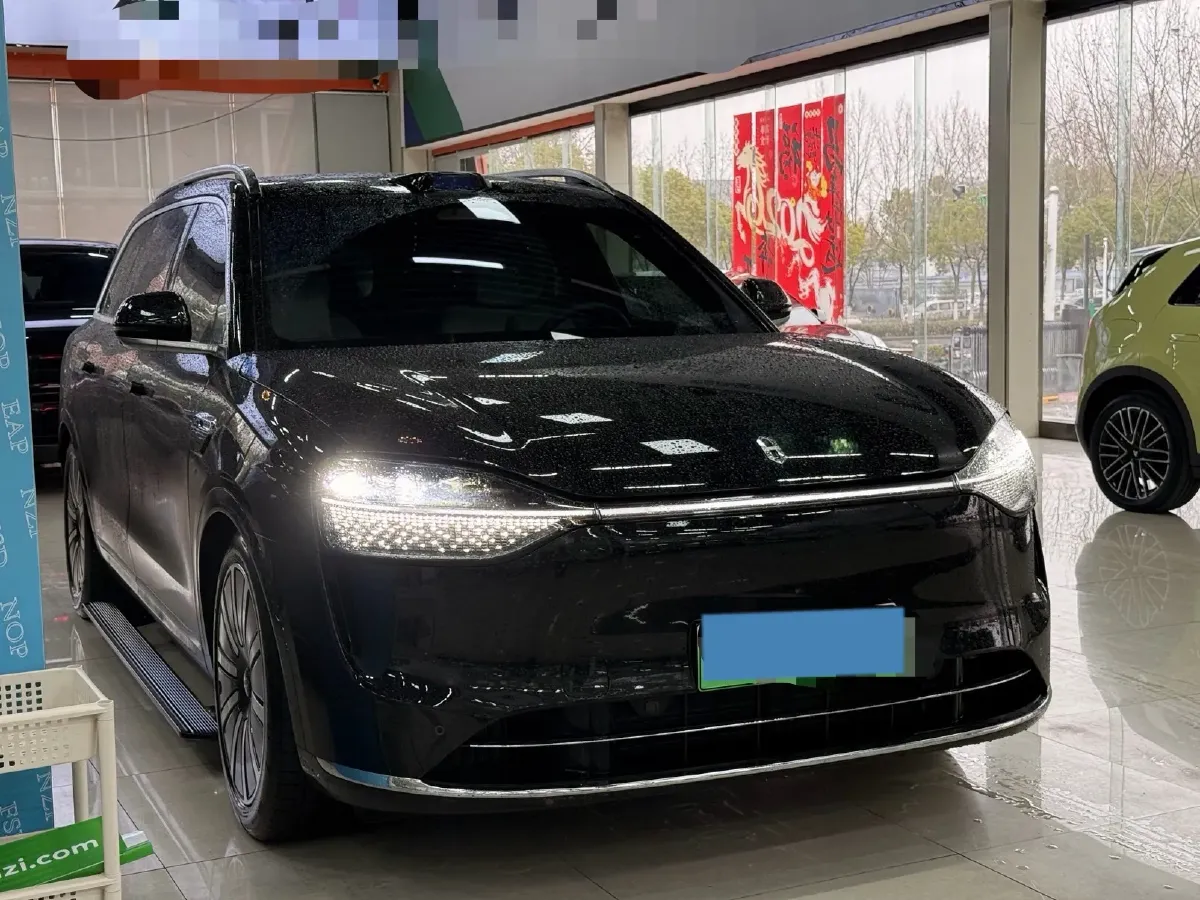 2025 AITO AITO M9 REEV 160HP REEV 52KWH,autocango,china used car exporter,china ev exporter,chinese used car exporter,chinese used ev exporter