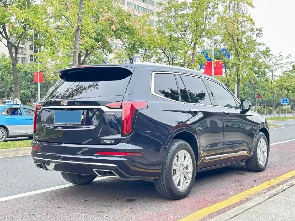 2021 Cadillac XT6 2.0T 237HP L4 9AT,autocango,china used car exporter,china ev exporter,chinese used car exporter,chinese used ev exporter