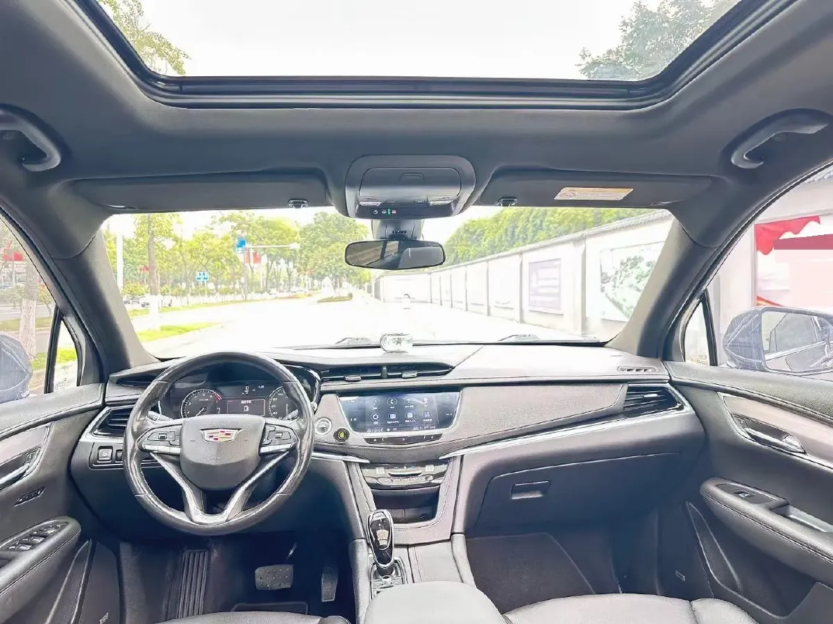 2021 Cadillac XT6 2.0T 237HP L4 9AT,autocango,china used car exporter,china ev exporter,chinese used car exporter,chinese used ev exporter