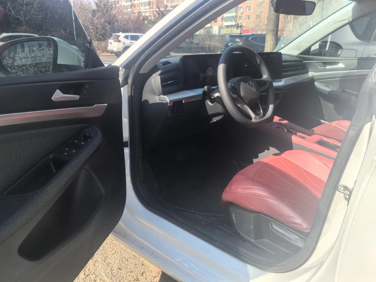 2024 Volkswagen Lamando 1.2T 116HP L4 7DCT,autocango,china used car exporter,china ev exporter,chinese used car exporter,chinese used ev exporter