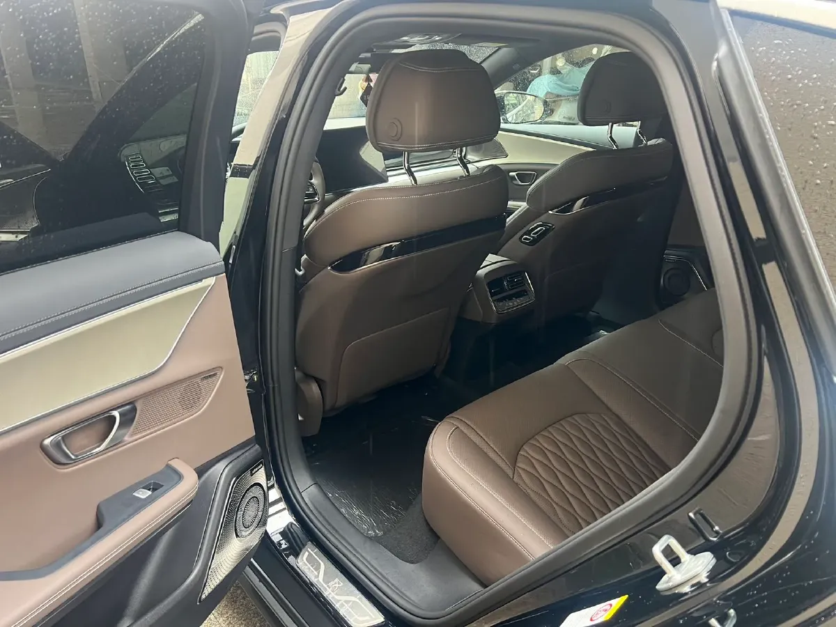 2024 BYD Han 1.5T 139HP L4 E-CVT PHEV 18.316KWH,autocango,china used car exporter,china ev exporter,chinese used car exporter,chinese used ev exporter