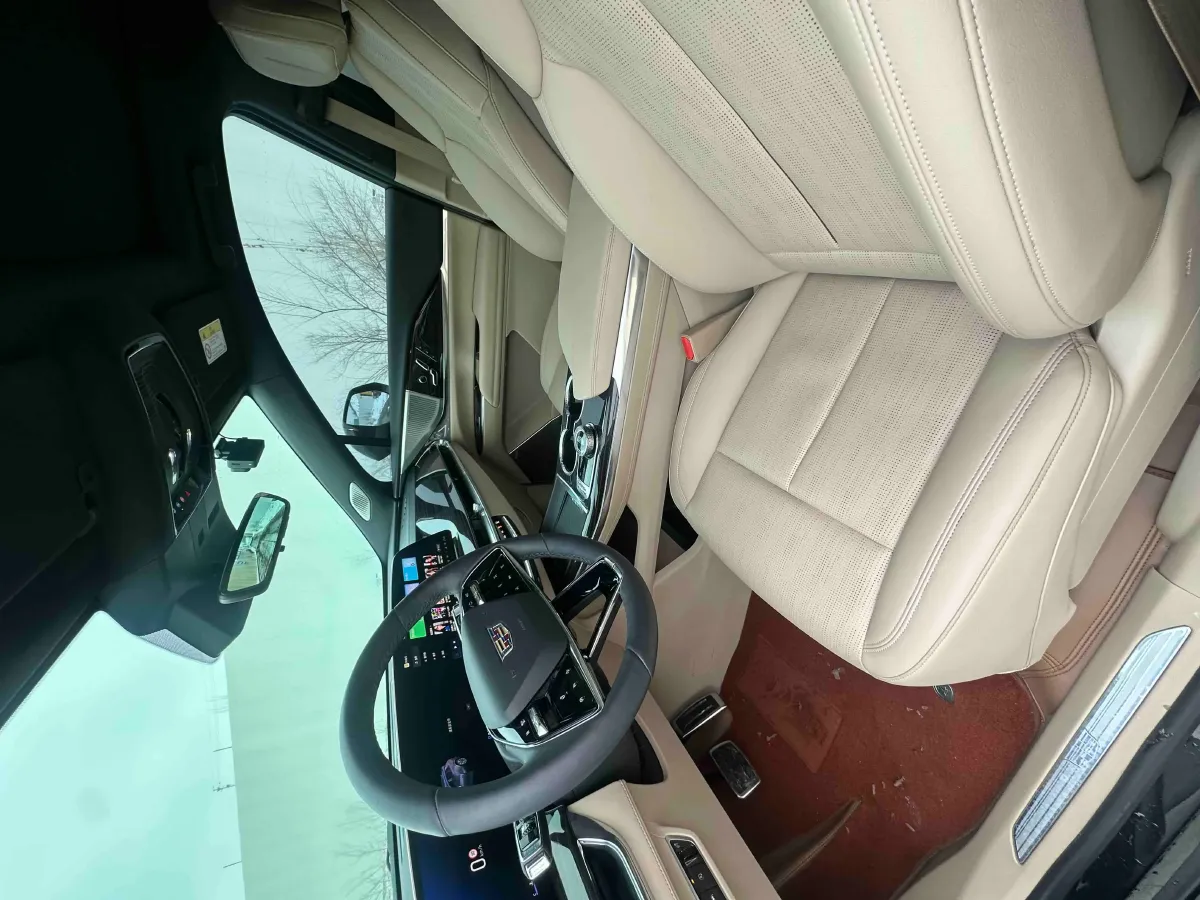 2025 Cadillac XT5 2.0T 237HP L4 9AT,autocango,china used car exporter,china ev exporter,chinese used car exporter,chinese used ev exporter