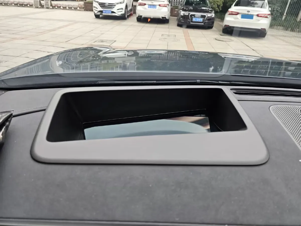 2024 AITO AITO M9 1.5T 152HP L4 REEV 42KWH,autocango,china used car exporter,china ev exporter,chinese used car exporter,chinese used ev exporter