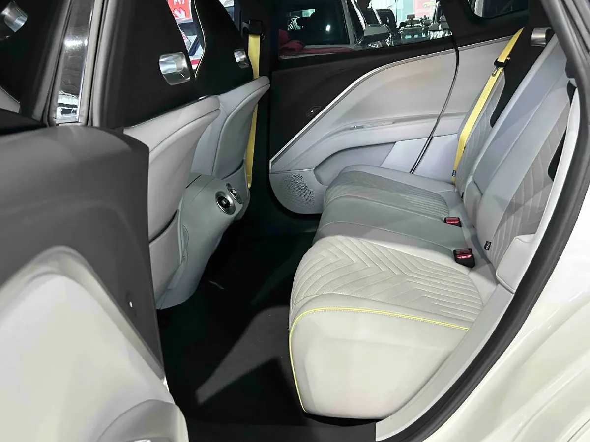 2022 Avatr 11 BEV 90.38KWH,autocango,china used car exporter,china ev exporter,chinese used car exporter,chinese used ev exporter